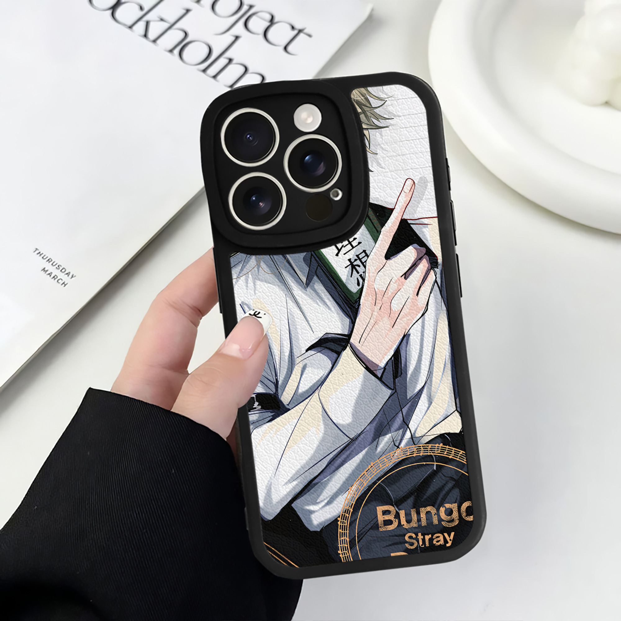（画像用） 文豪ストレイドッグス Bungo Stray Dogs 【iPhone 16シリーズ対応】シリコンスマホケース（レザー調） 材質：シリコン